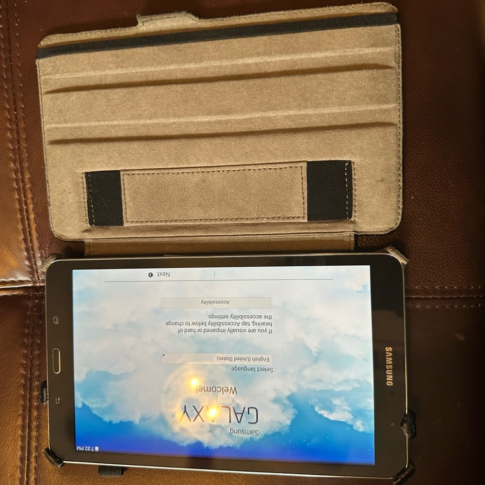 Samsung  Tablet 8.4 “ sm-t320 with Case for Ultimate Protection
